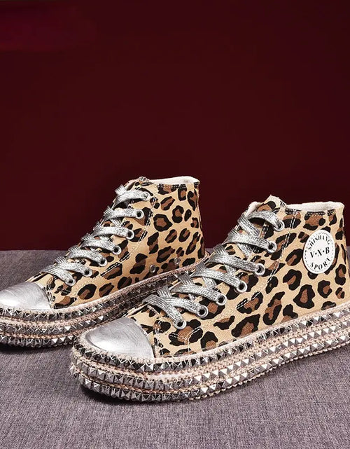 Load image into Gallery viewer, Women Leopard Canvas Shoes
