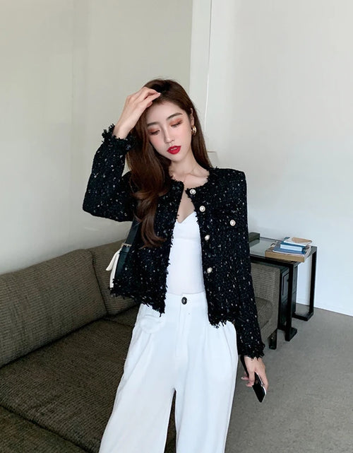 Load image into Gallery viewer, 2021 New Arrival Short Tweed Coat Women O-neck Single-breasted Tassel Slim Plaid Tweed Jacket Outwear Women Fashion
