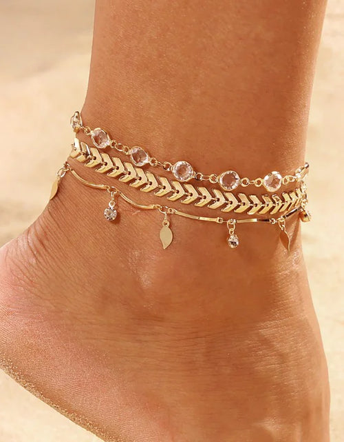 Load image into Gallery viewer, Women&#39;s Gold Color Crystal Star Anklets Set
